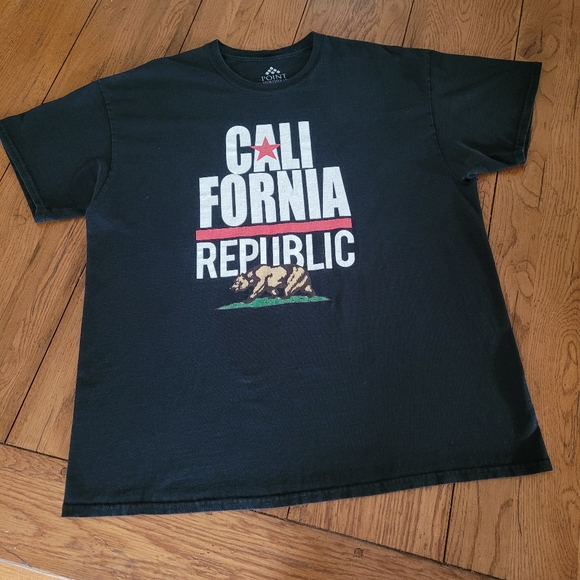 California Republic Large Logo CA Bear T-Shirt Black Unisex Extra Large - Picture 8 of 8